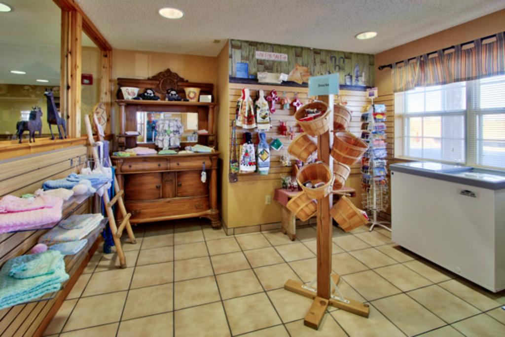 Western Skies Inn & Suites Los Lunas Екстериор снимка