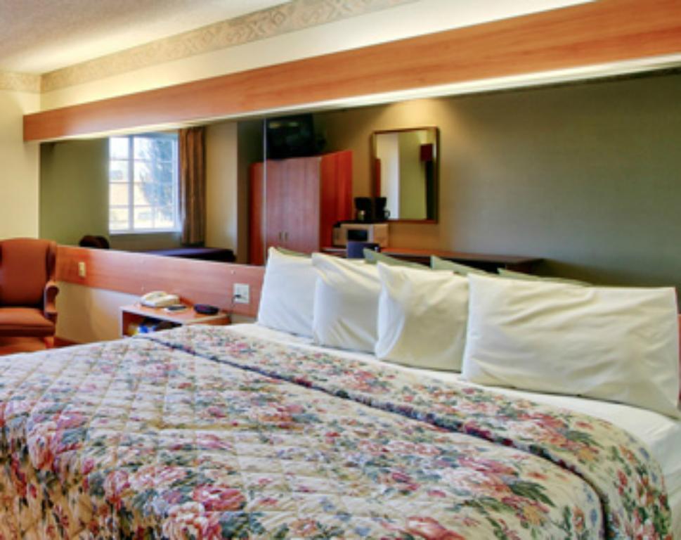 Western Skies Inn & Suites Los Lunas Екстериор снимка