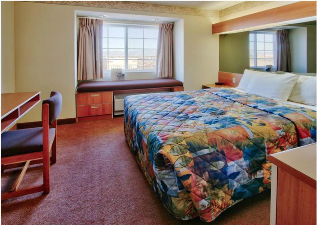 Western Skies Inn & Suites Los Lunas Екстериор снимка
