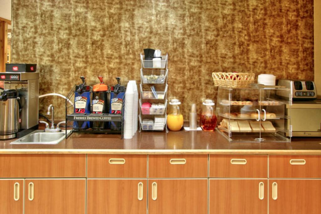 Western Skies Inn & Suites Los Lunas Екстериор снимка