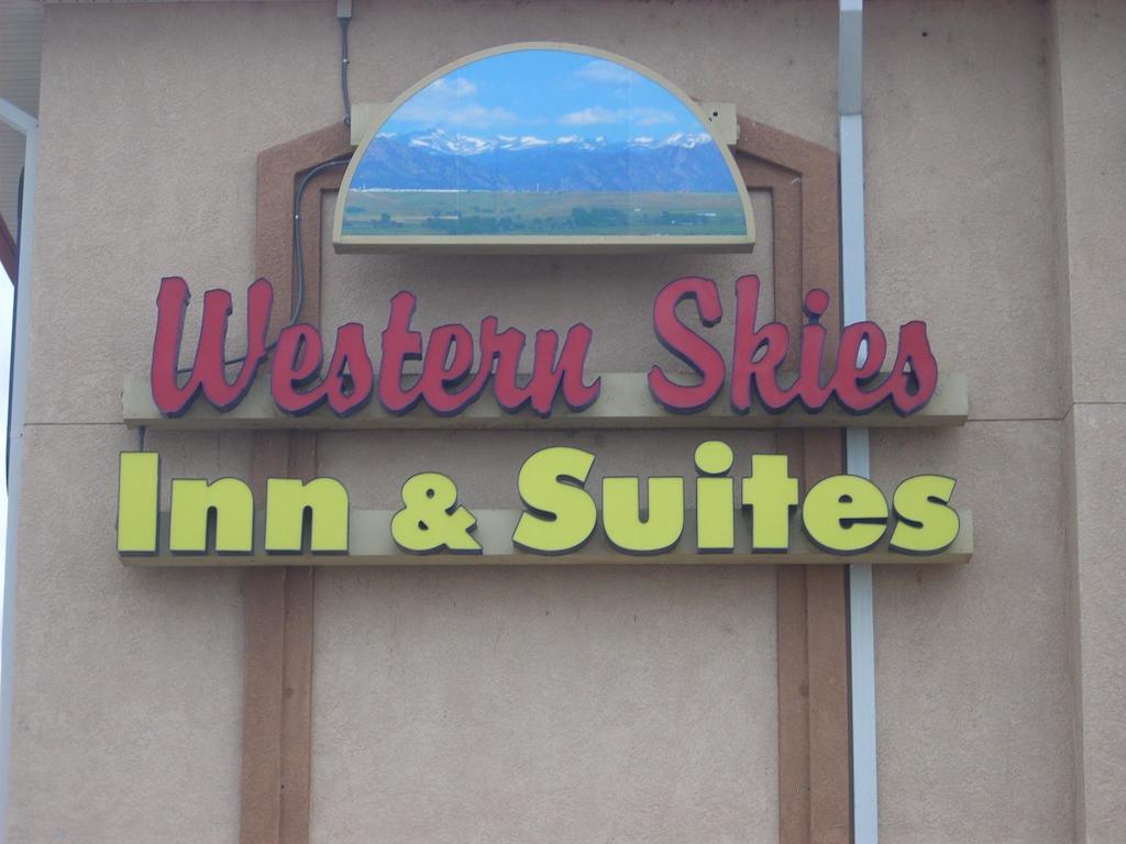 Western Skies Inn & Suites Los Lunas Екстериор снимка