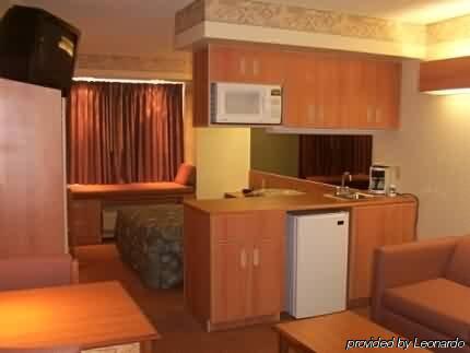 Western Skies Inn & Suites Los Lunas Екстериор снимка